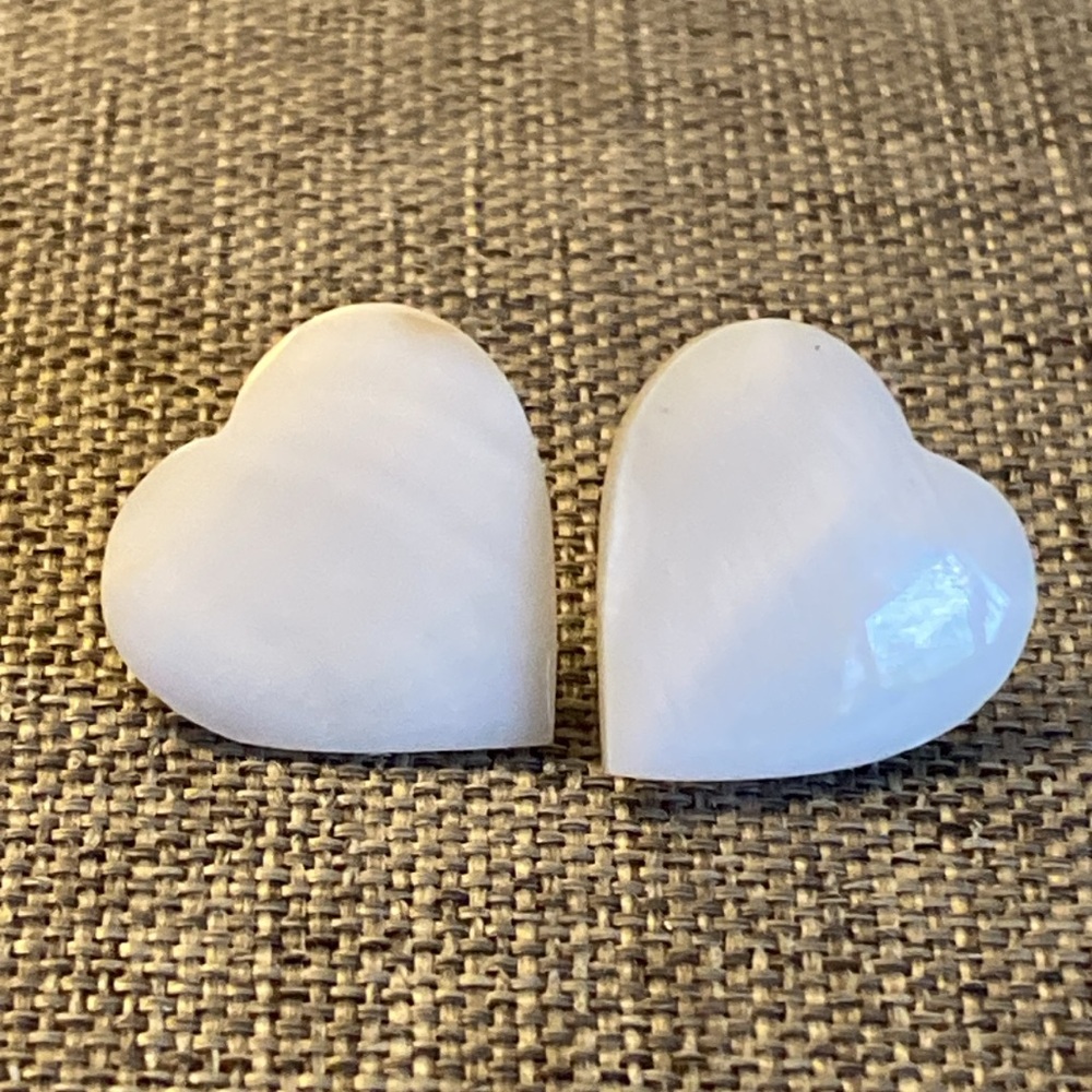 Mother of Pearl Vintage Heart Earrings
